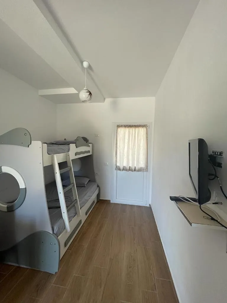 Holiday Home Muharremi Draci Apartment