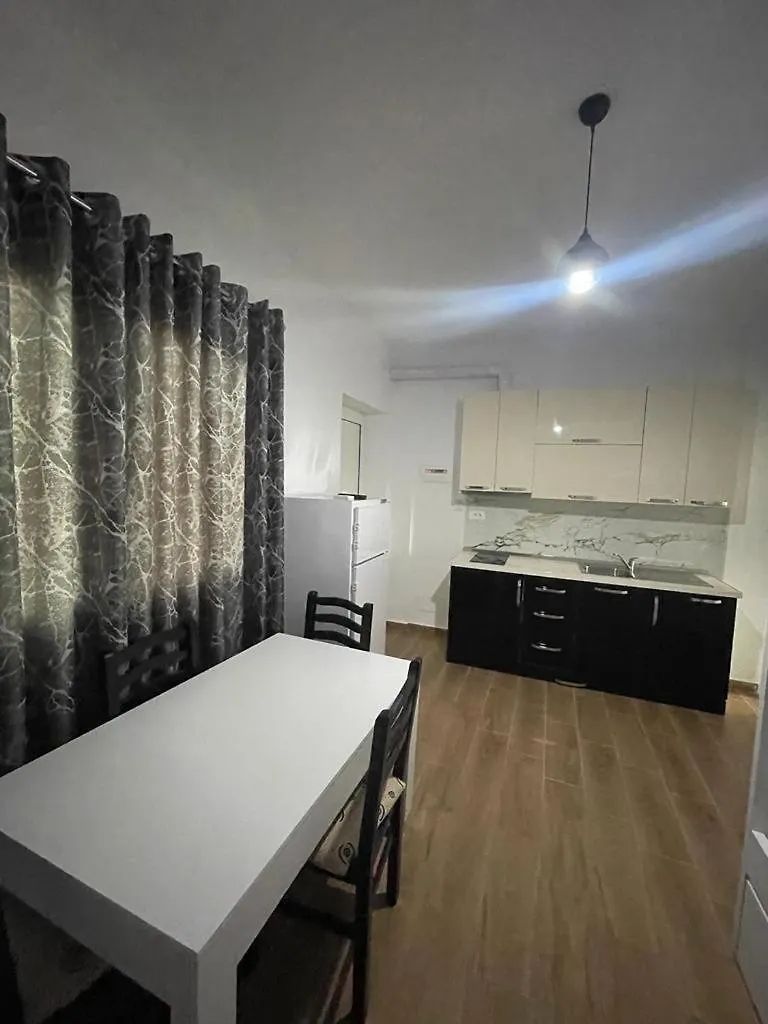 Holiday Home Muharremi Draci Apartment