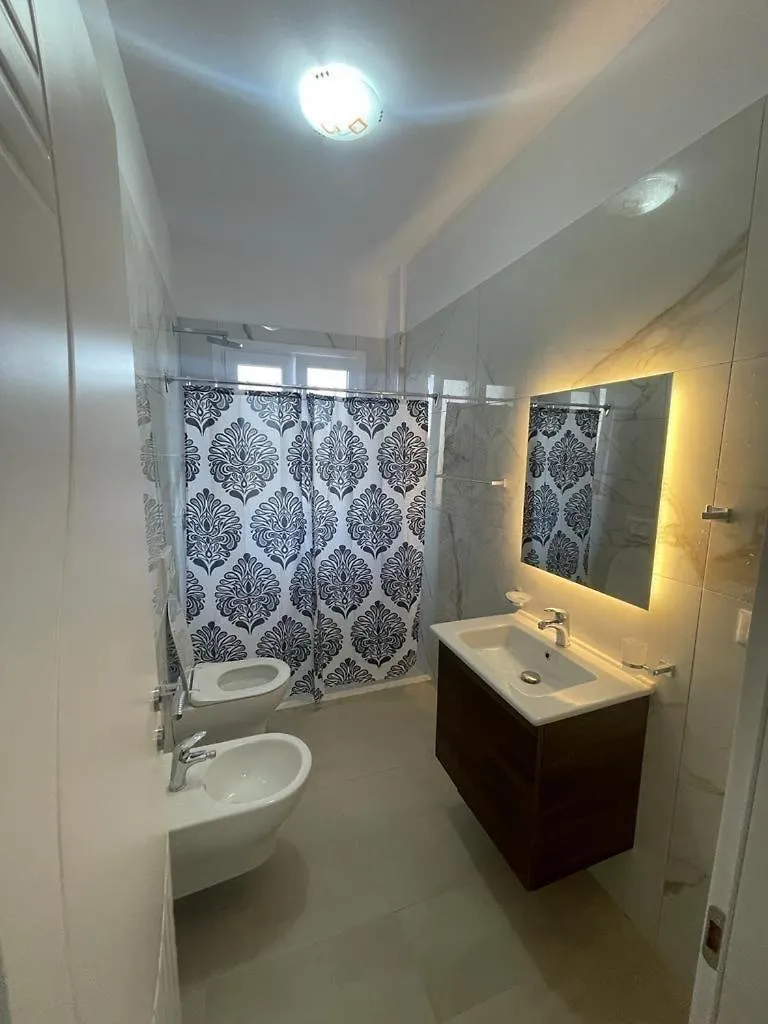 Apartment Holiday Home Muharremi Draci